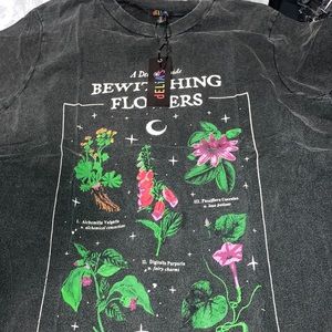 Dolls kill women’s T-shirt